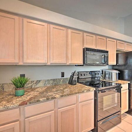 Pet-Friendly Escape With Dock And Kayaks In Cape Coral 빌라 외부 사진
