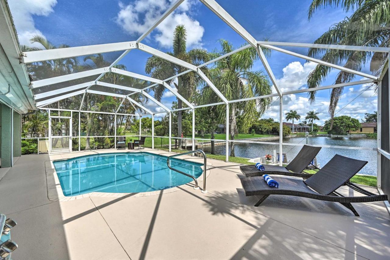 Pet-Friendly Escape With Dock And Kayaks In Cape Coral 빌라 외부 사진