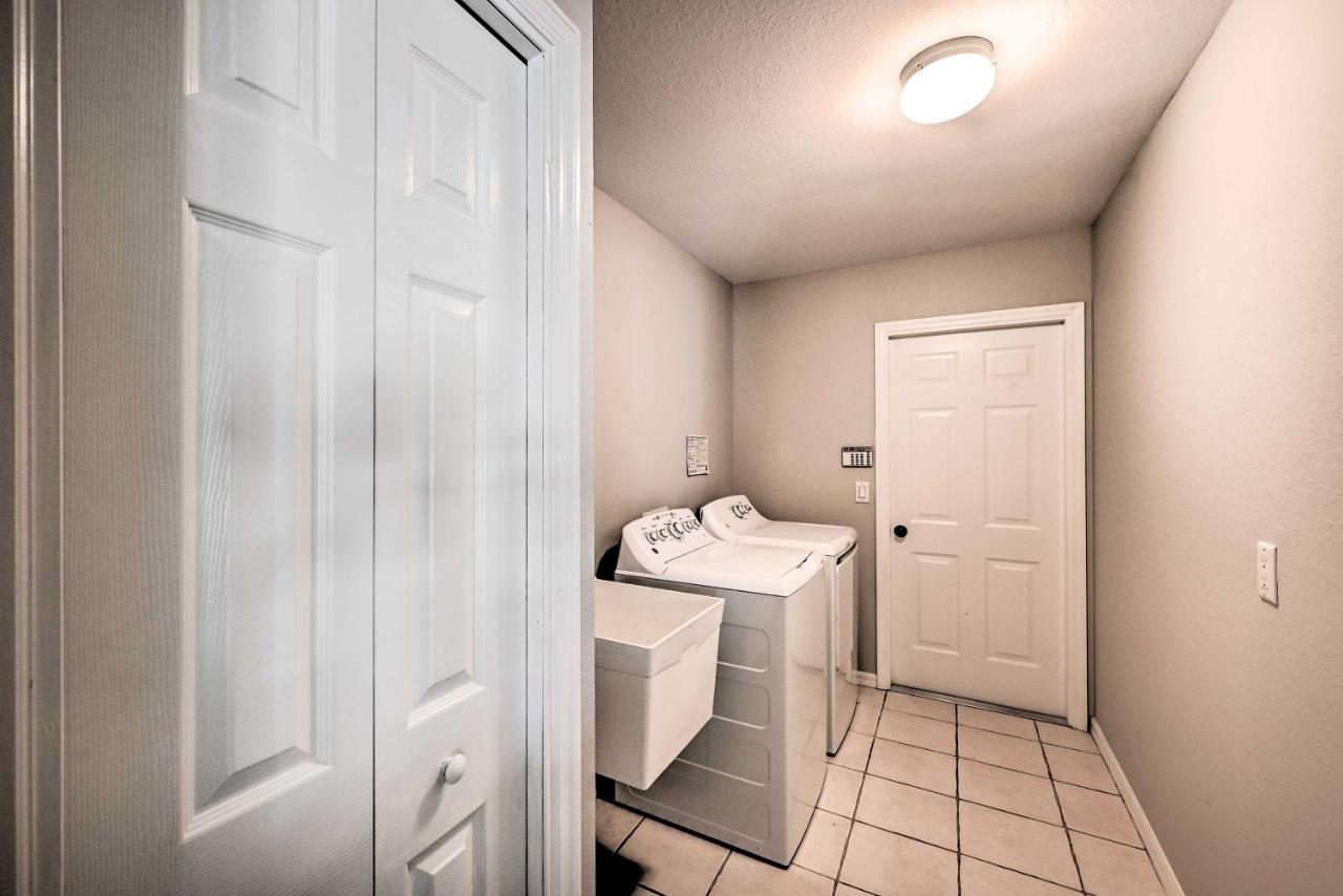 Pet-Friendly Escape With Dock And Kayaks In Cape Coral 빌라 외부 사진