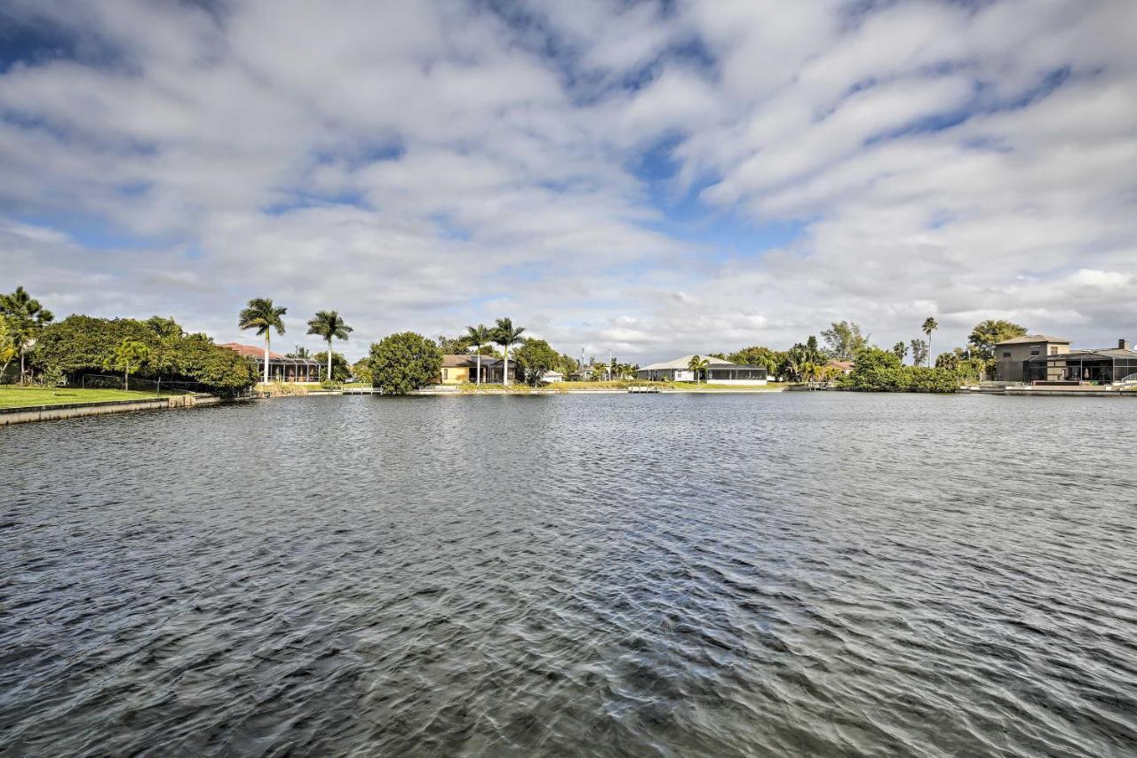 Pet-Friendly Escape With Dock And Kayaks In Cape Coral 빌라 외부 사진